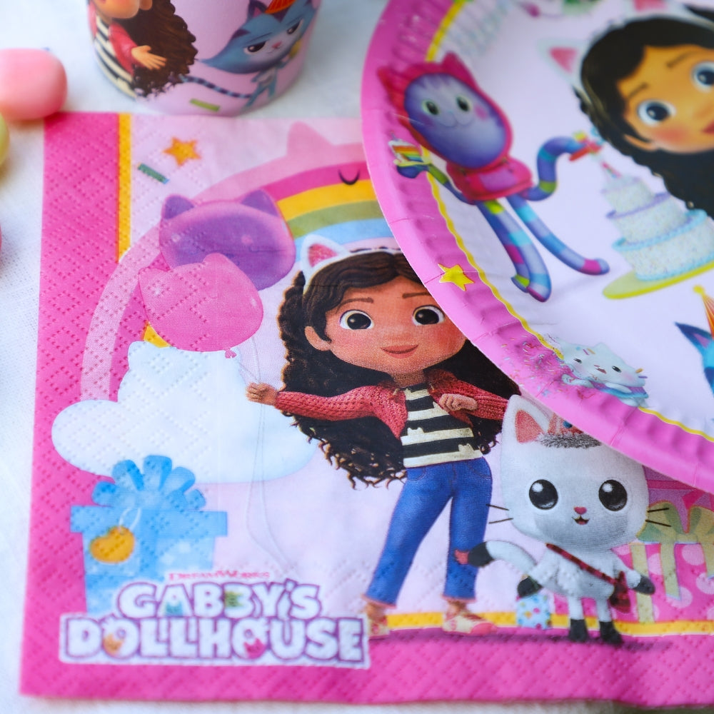 Pappservetter med Gabbys Dockskåp Gabbys Dollhouse tema till barnkalas och födelsedag.