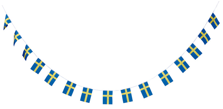 Flaggirlnag med svenska flaggor till student, nationaldagen, midsommar och fest