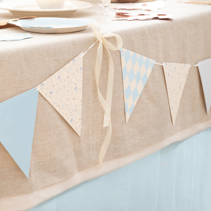1,9 m DIY girlang i blått och beige med mönster dekorerad till barnkalas och fest